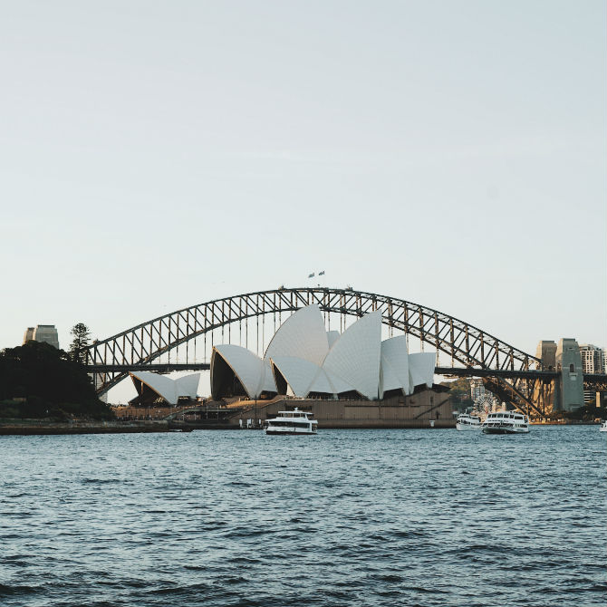 Sydney 670x670